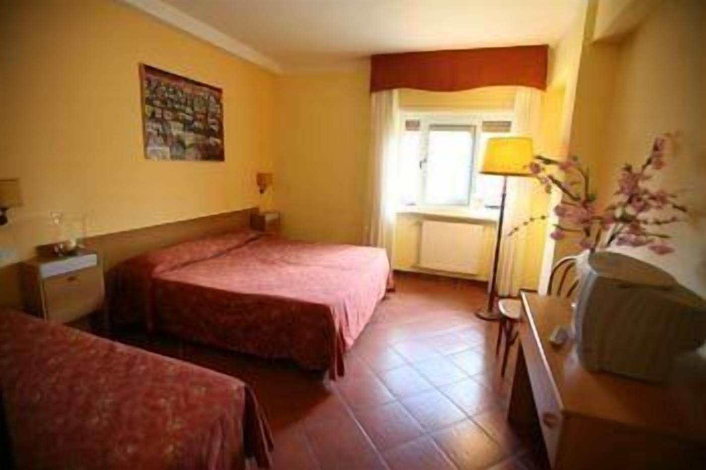Hotel Tempio Di Apollo Rome Extérieur photo