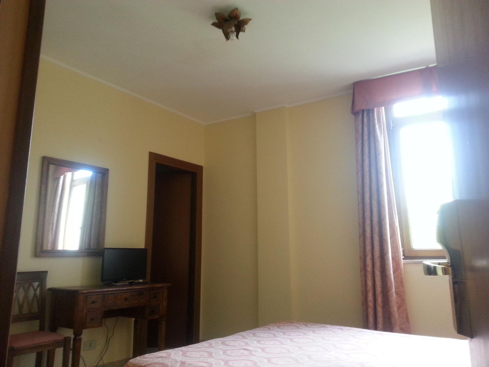 Hotel Tempio Di Apollo Rome Extérieur photo